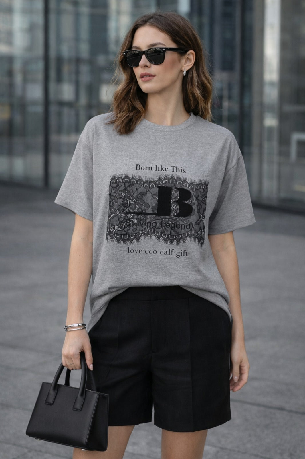 Kadın Baskılı Oversize T-Shirt – Born Like This Yazılı Pamuk Basic Tişört (Siyah / Beyaz / Lacivert / Yeşil / Gri / Kahverengi)